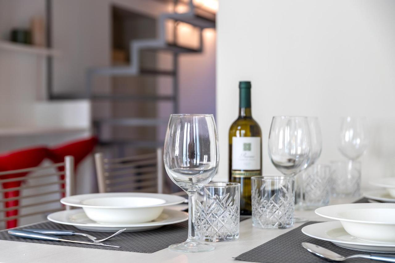 Navigli-Duomo Exclusive Design Loft Su Due Piani Con Wifi Διαμέρισμα Μιλάνο Εξωτερικό φωτογραφία